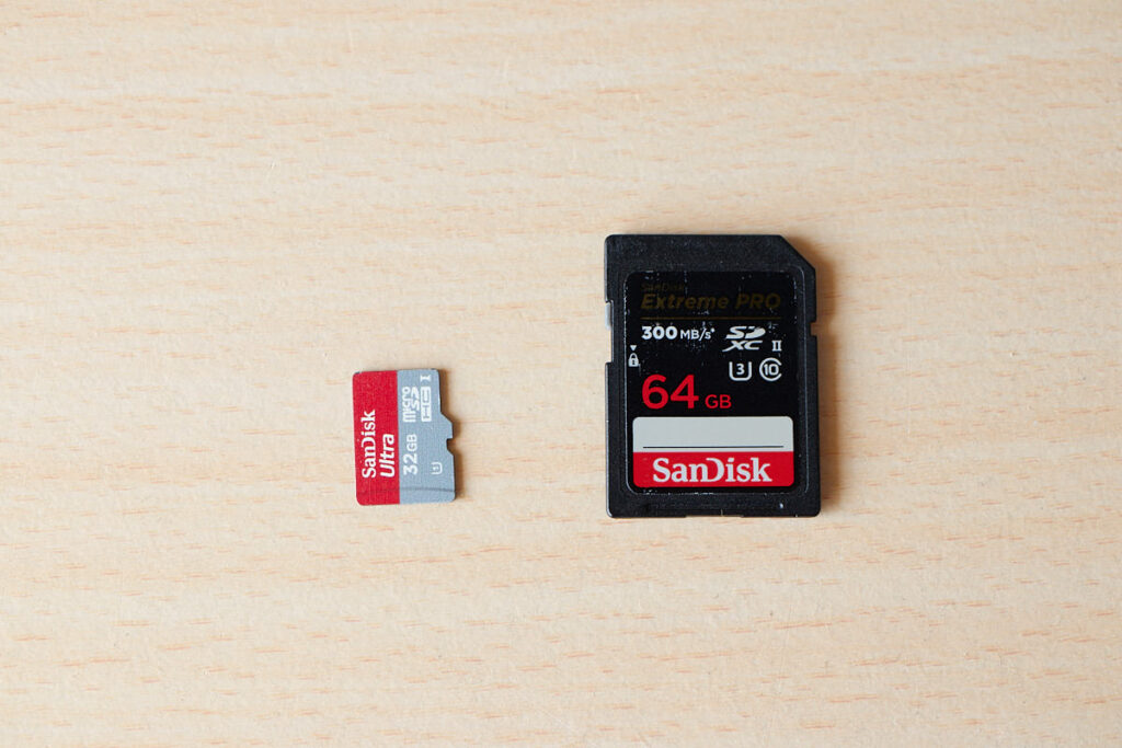 micro SDカードと通常のSDカードのサイズの違い